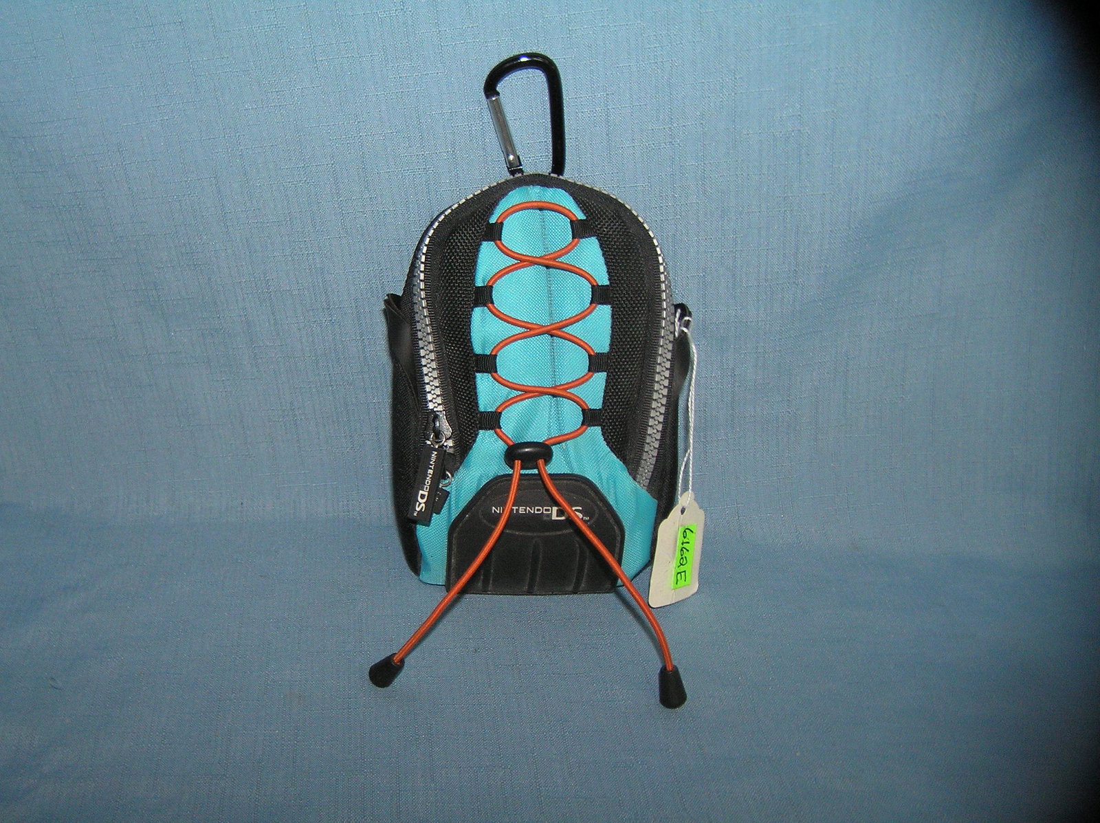 Nintendo DS carry case: Nintendo DS carry case est. value $15.00-$20.00