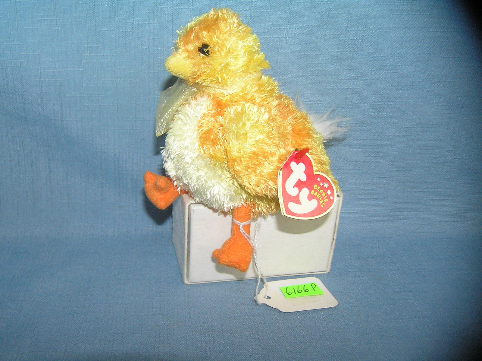 Vintage Chickie the chicken Beanie Baby toy: Vintage Chickie the chicken Beanie Baby toy est. value $25.00-$30.00