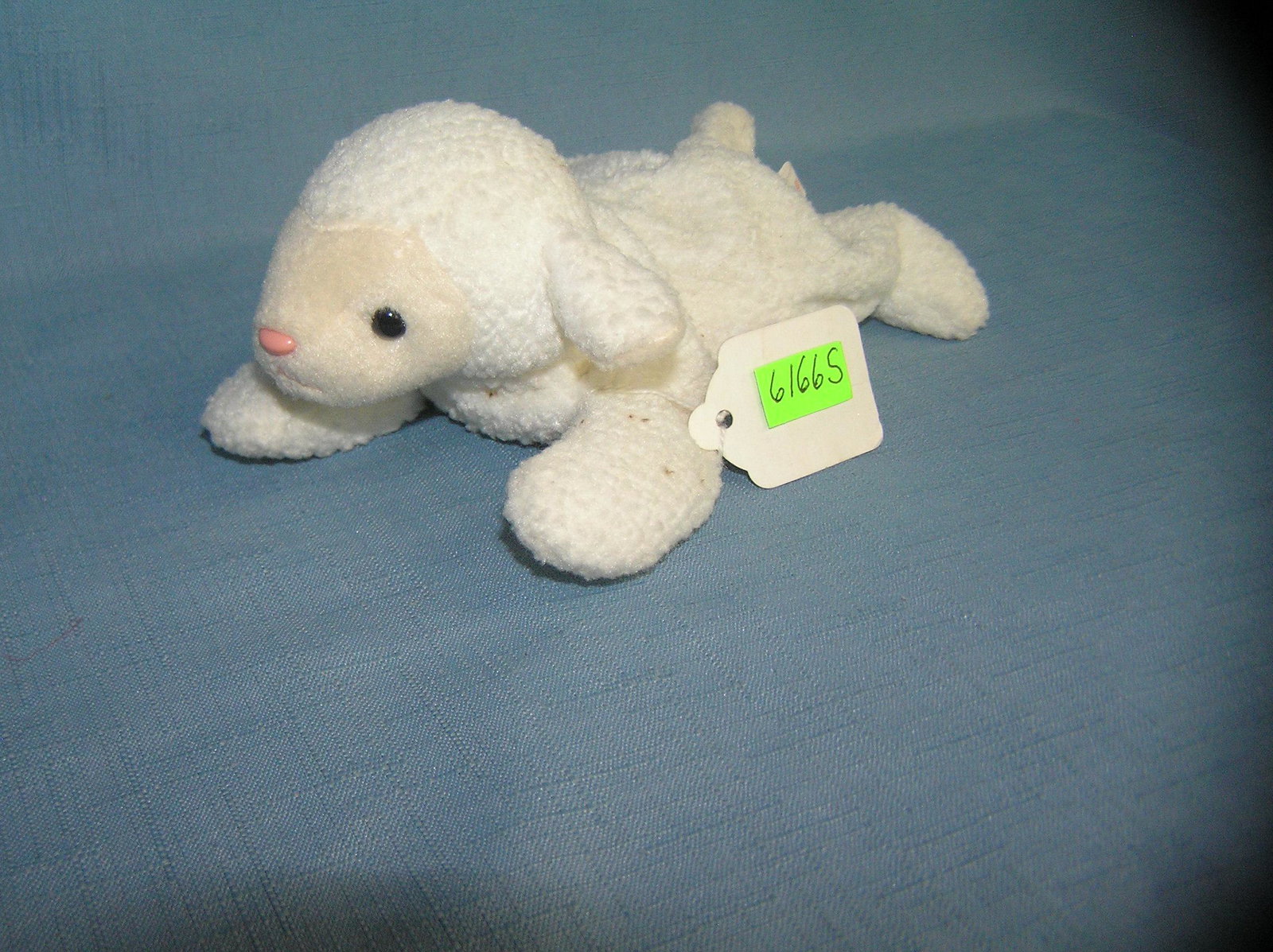Vintage Fleecy the lamb Beanie Baby toy: Vintage Fleecy the lamb Beanie Baby toy est. value $25.00-$30.00