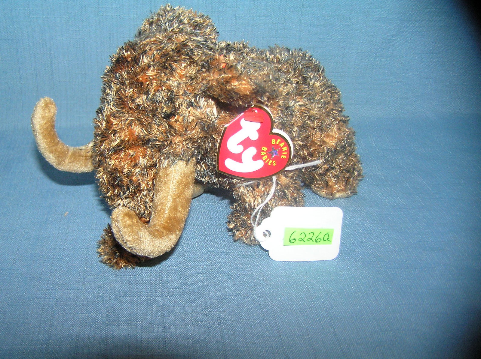Giganto vintage Beanie Baby elephant: Giganto vintage Beanie Baby elephant est. value $25.00-$30.00