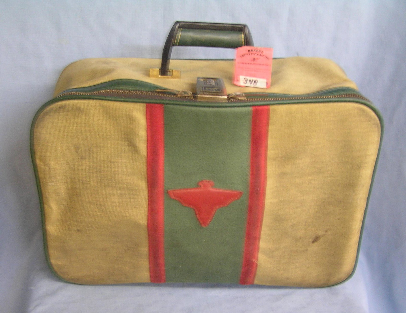 Early travel luggage case by Lark: Early travel luggage case by Lark circa 1940's est. value $40.00-$50.00