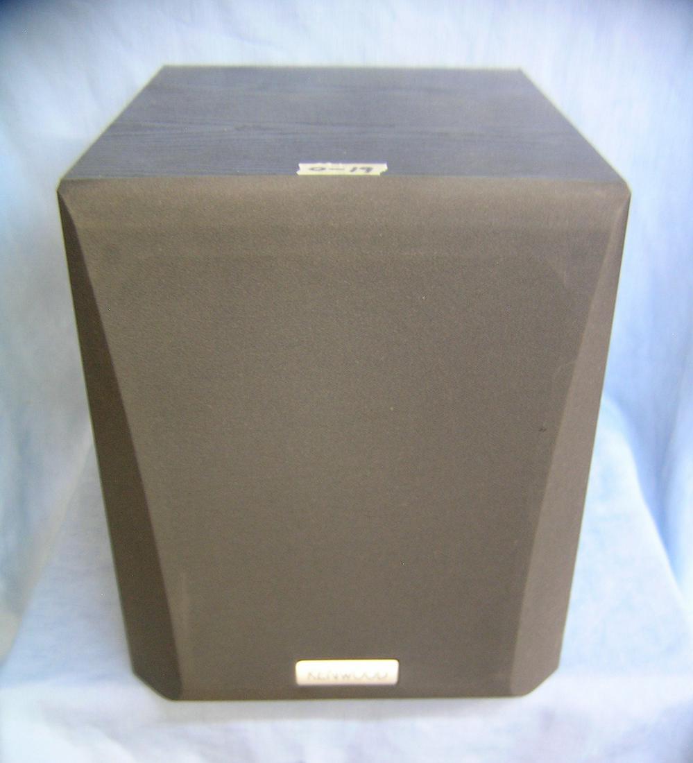 Kenwood subwoofer speaker: Kenwood subwoofer speaker est. value $50.00-$60.00