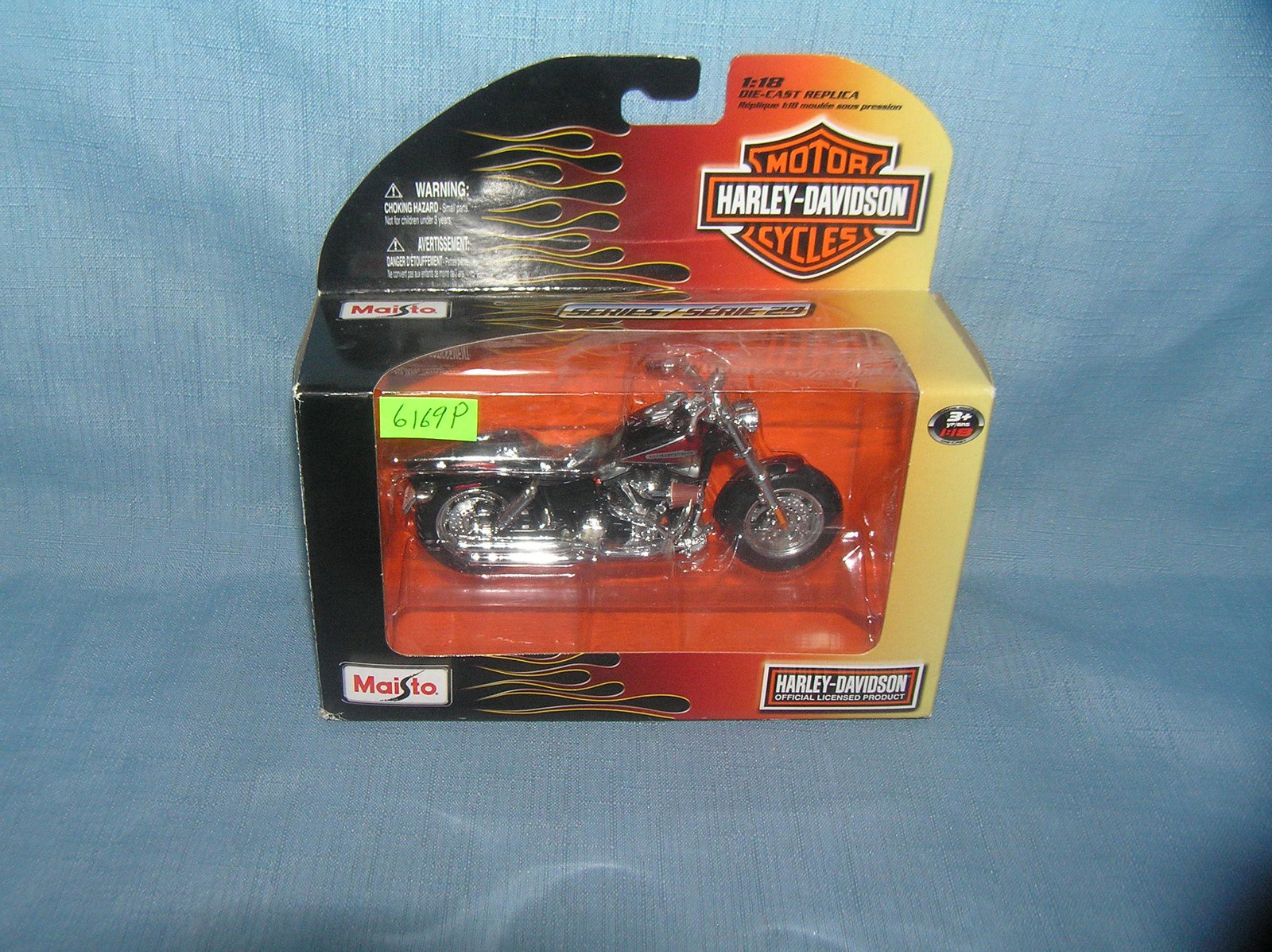 Harley Davidson all cast metal motor cycle: Harley Davidson all cast metal motor cycle est. value $30.00-$35.00