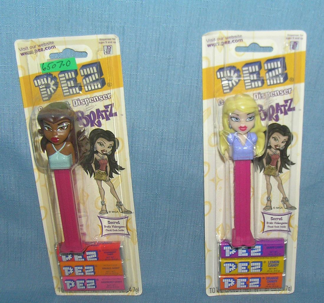 Pair of vintage PEZ Candy container: Pair of vintage PEZ Candy container est. value $25.00-$30.00