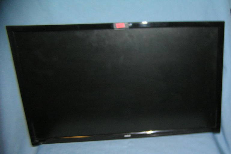 RCA flat screen TV Feb 12, 2021 Baker's Antiques and Auctions in NY