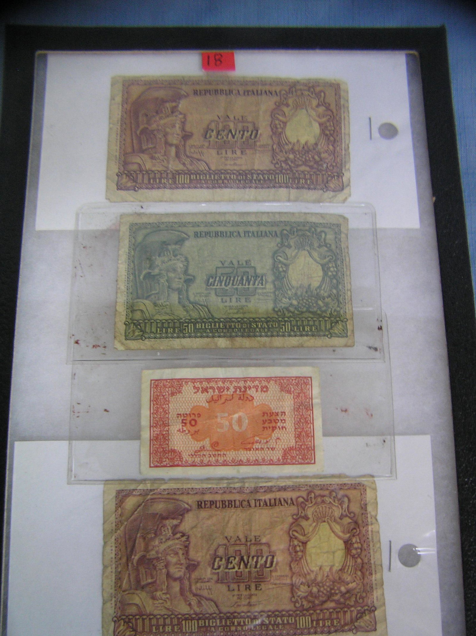 Collection of world currency: Collection of world currency est. value $50.00-$60.00