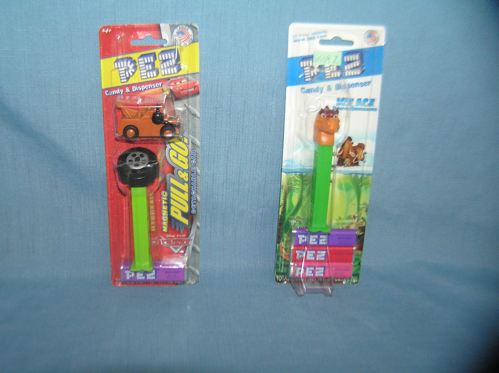 Pair of vintage PEZ Candy containers: Pair of vintage PEZ Candy containers est. value $25.00-$30.00
