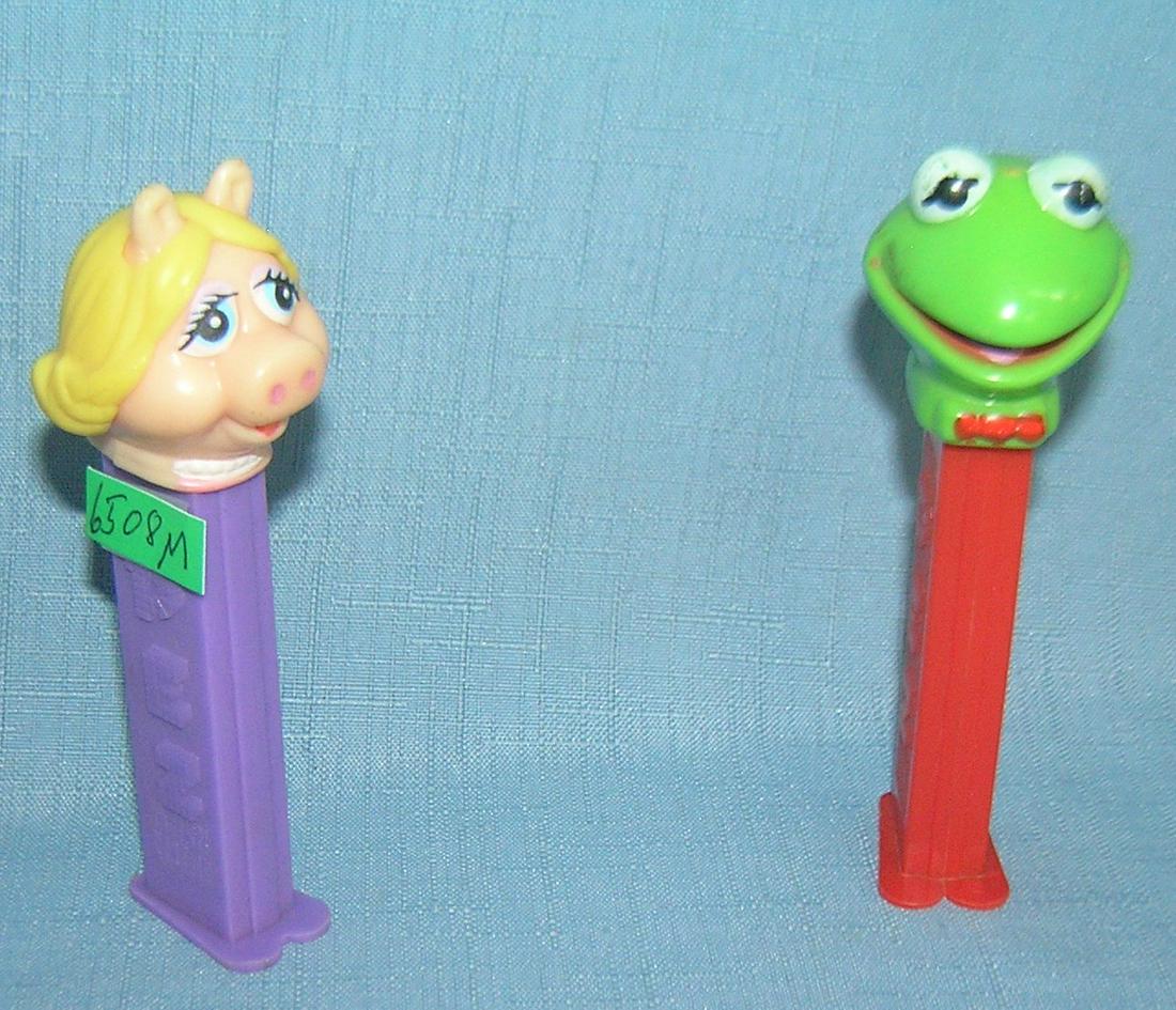 Pair of vintage PEZ Candy containers: Pair of vintage PEZ Candy containers est. value $25.00-$30.00