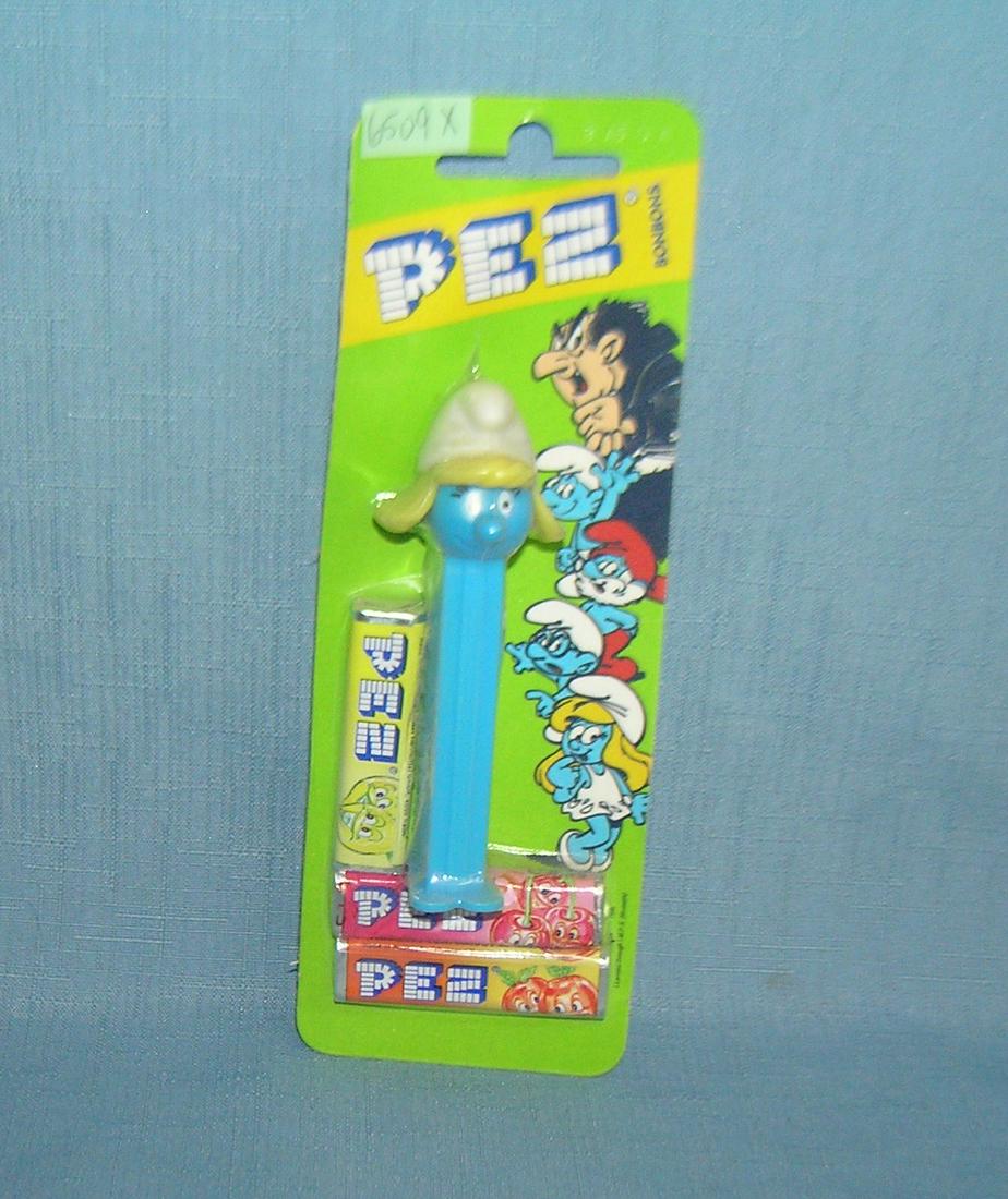 Vintage Smurf PEZ Candy containers mint on card: Vintage Smurf PEZ Candy containers mint on card est. value $25.00-$30.00