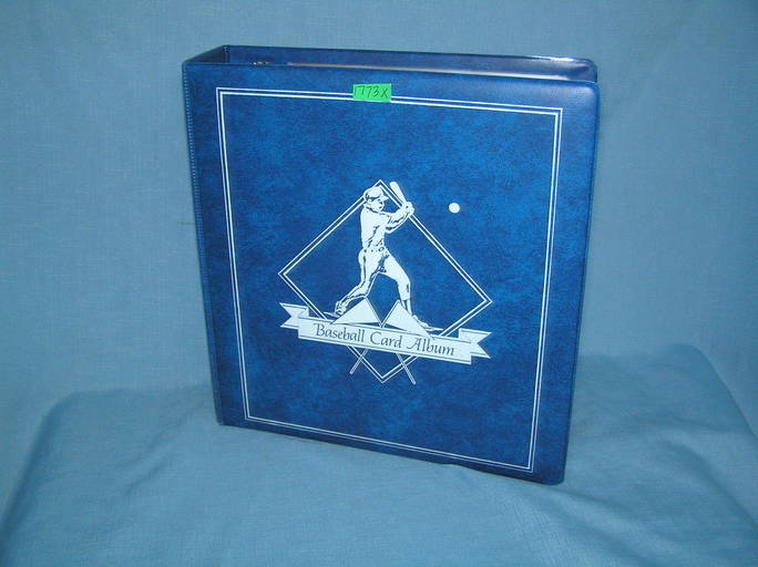 Huge collection of vintage baseball cards (1773X) on Dec 29, 2021