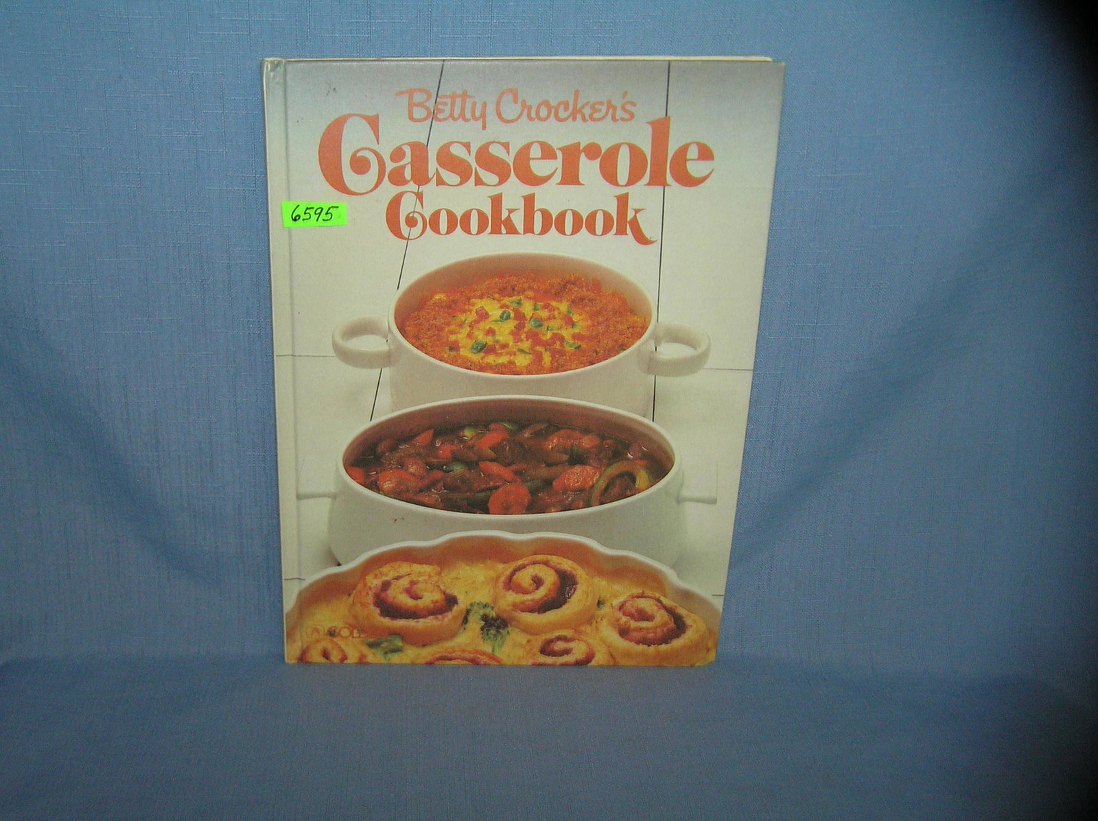 Vintage Betty Crocker cookbook: Vintage Betty Crocker cookbook, dated 1983 est. value $30.00-$35.00