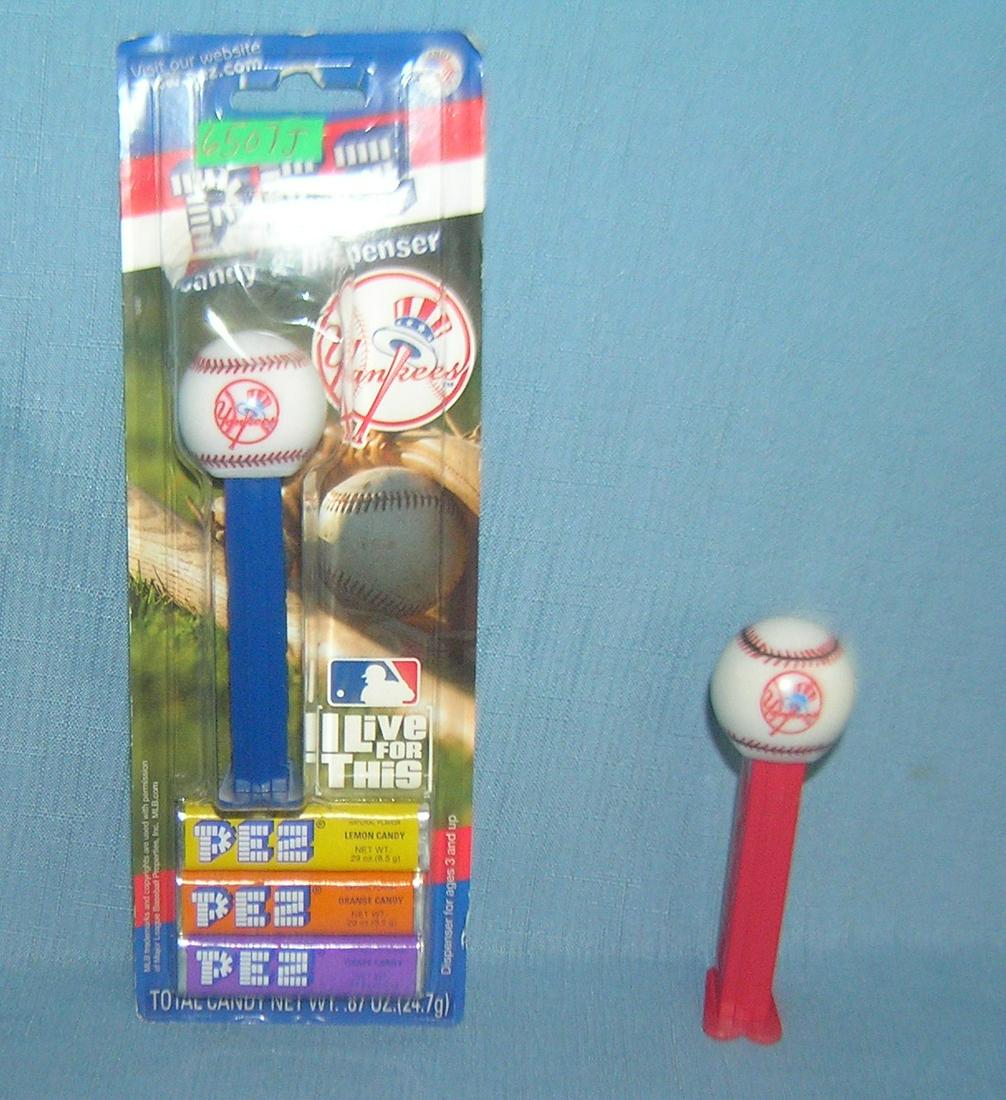 Pair of vintage PEZ Candy containers: Pair of vintage PEZ Candy containers est. value $25.00-$30.00