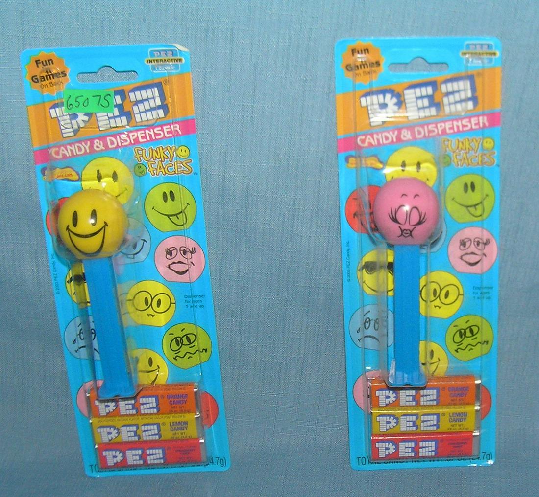 Pair of vintage PEZ Candy containers: Pair of vintage PEZ Candy containers est. value $25.00-$30.00