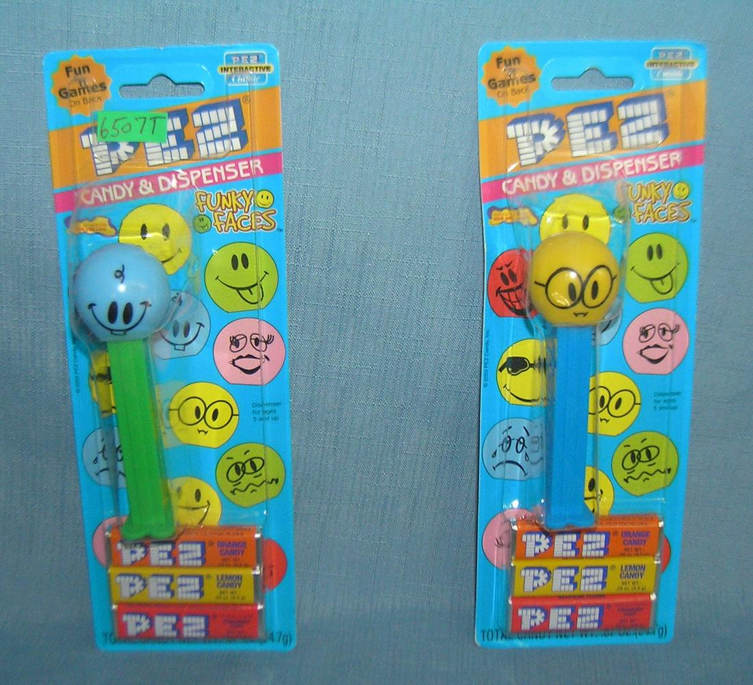Pair of vintage PEZ Candy containers: Pair of vintage PEZ Candy containers est. value $25.00-$30.00