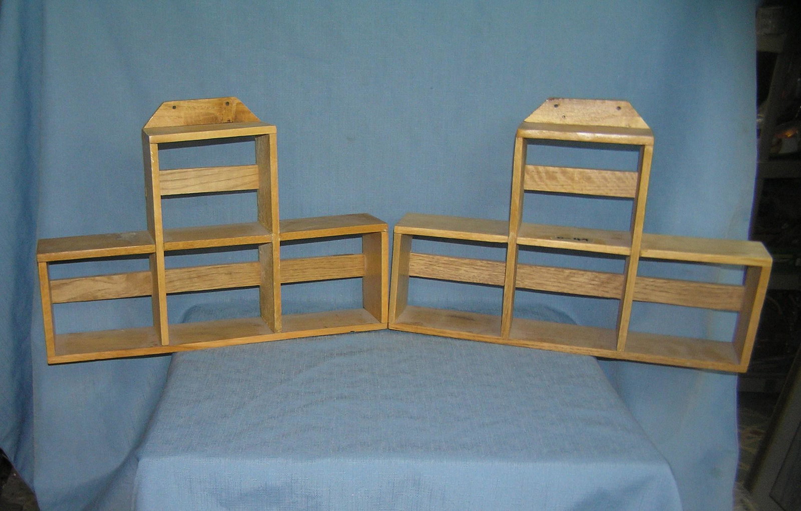 Pair of maple 7 shelf display units: Pair of maple 7 shelf display units est. value $30.00-$40.00