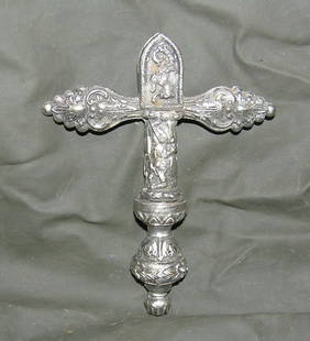 Early pewter religious cross: Early pewter religious cross est. value $75.00-$80.00