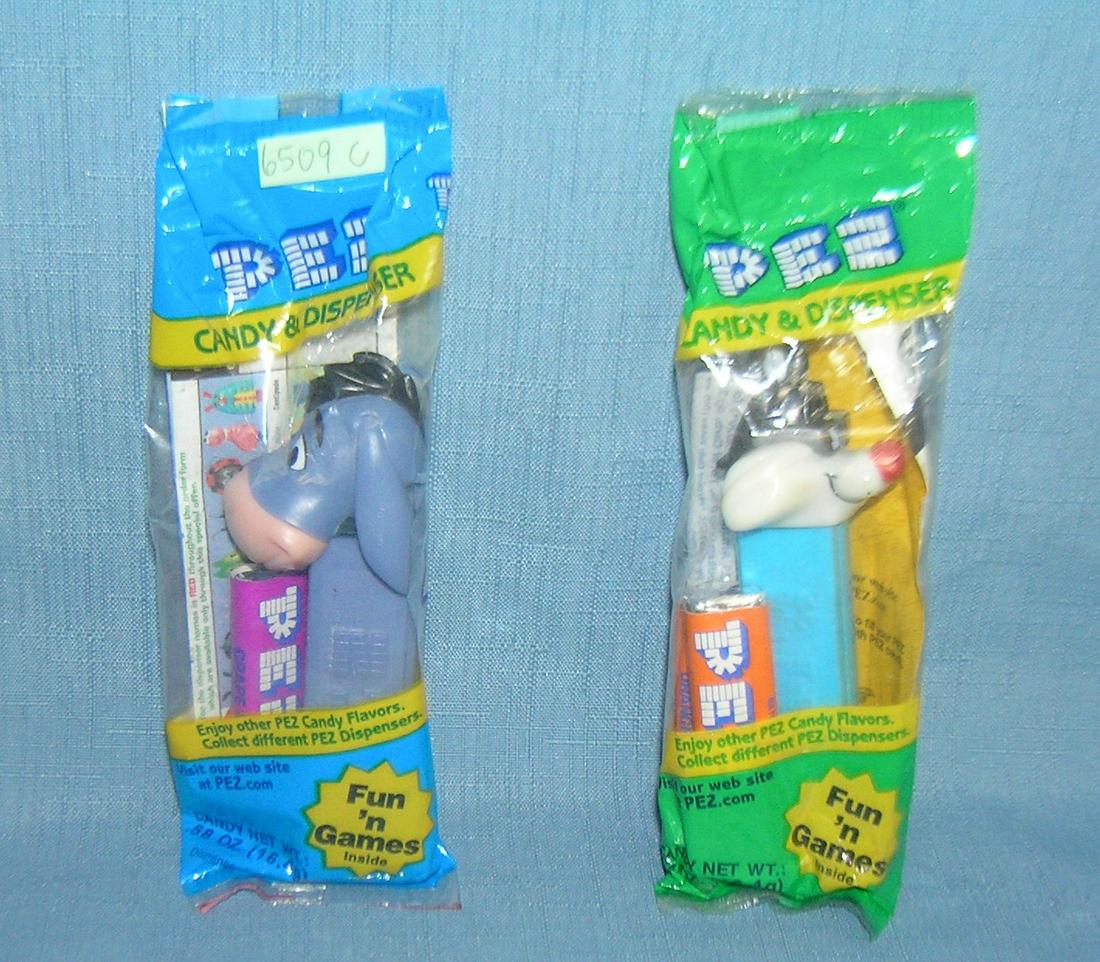 Pair of vintage PEZ Candy containers: Pair of vintage PEZ Candy containers est. value $25.00-$30.00