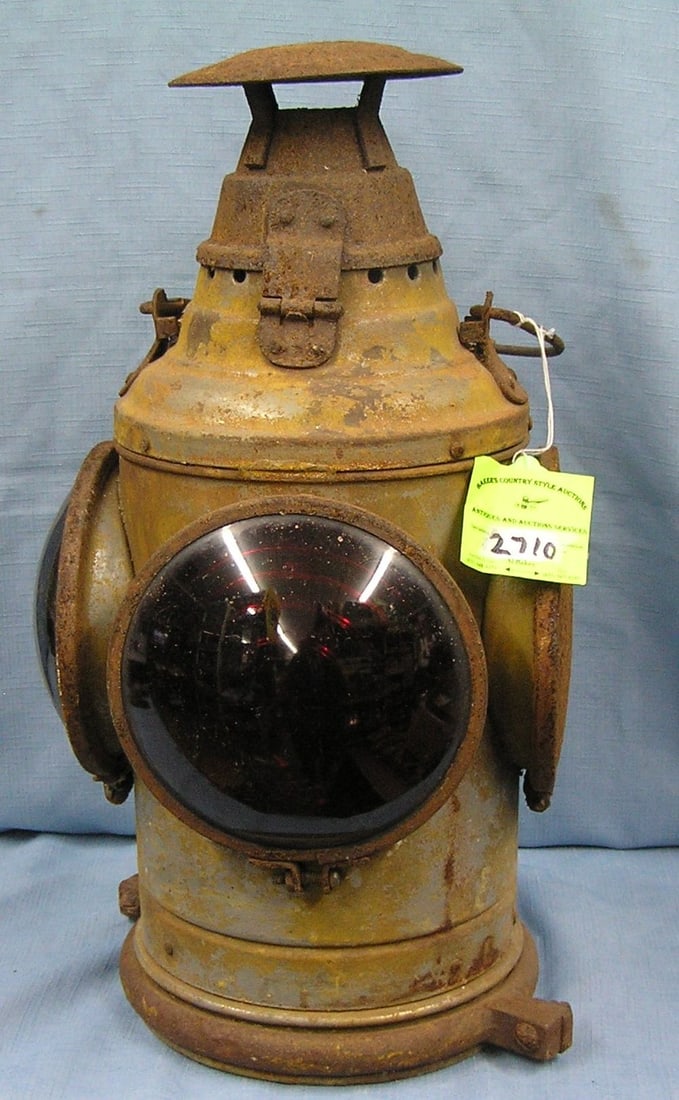 Antique RR signal lantern: Antique RR signal lantern circa early 1900’s est. value $500.00-$600.00
