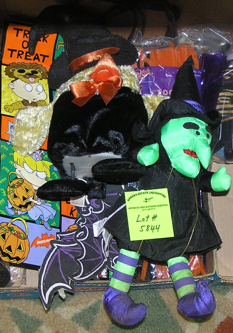 Group of modern Halloween decorations: Group of modern Halloween decorated $15.00-$20.00
