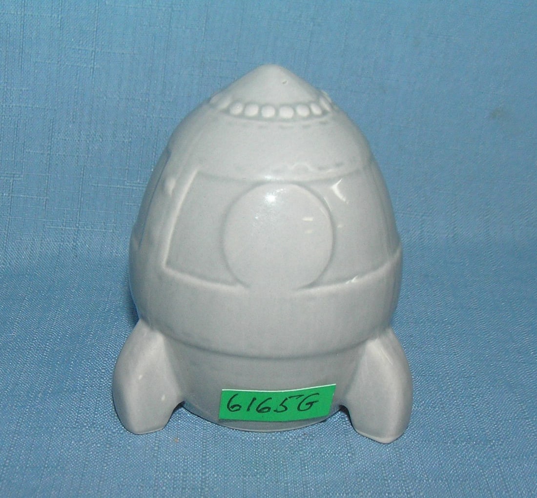 Classic Porcelain Space Ship gray glaze: Classic Porcelain Space Ship gray glaze est. value $25.00-$30.00