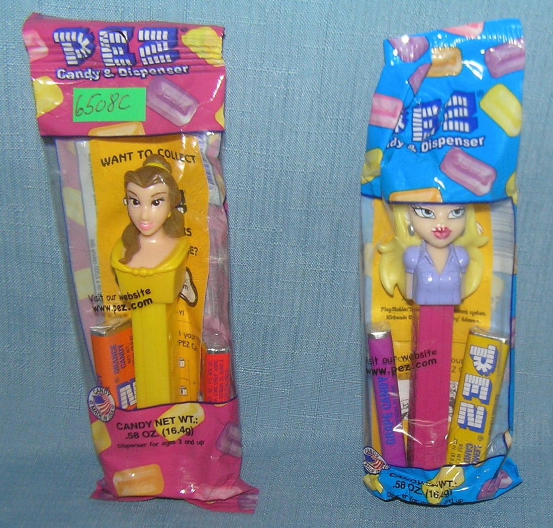 Pair of vintage PEZ Candy containers: Pair of vintage PEZ Candy containers est. value $25.00-$30.00