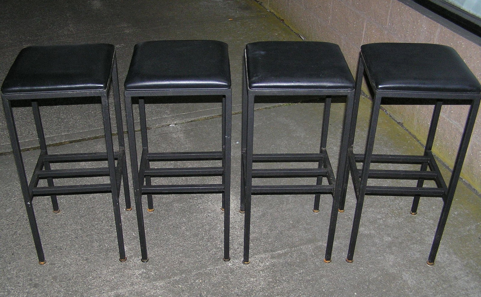 Set of 4 high quality all metal stools with upholstered seats: Set of 4 high quality all metal stools with upholstered seats with matching 5th stool available customer to arrange pickup or delivery of this item est. value $200.00-$250.00