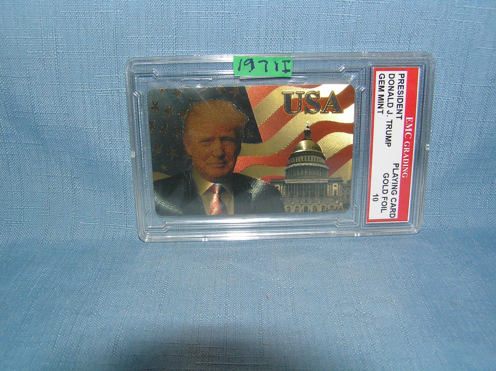 Donald Trump gem mint 10 gold foil playing card: Donald Trump gem mint 10 presidential gold foil playing card est. value $65.00-$75.00