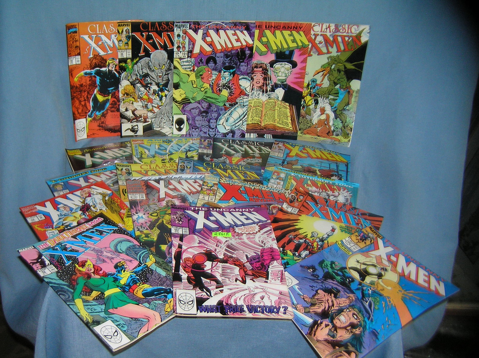 Large collection of vintage Xmen comic books: Large collection of vintage Xmen comic books mint old distributor stock. This group of mint Marvel comic books was found in an old Marvel warehouse and never distributed est. value $125.00-$150.00