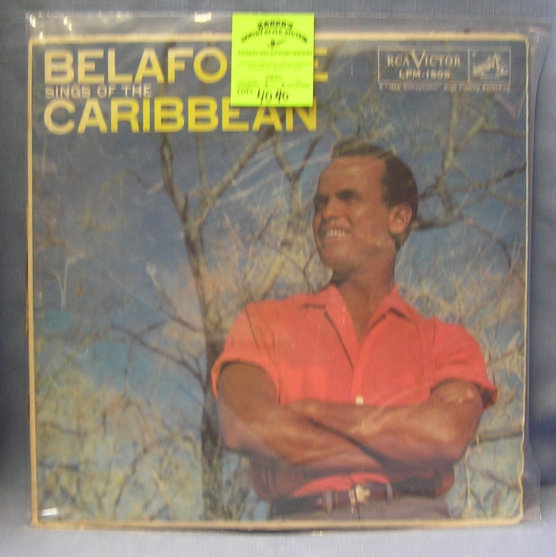 Vintage Harry Belafonte record album: Vintage Harry Belafonte record album good condition est. value $15.00-$25.00