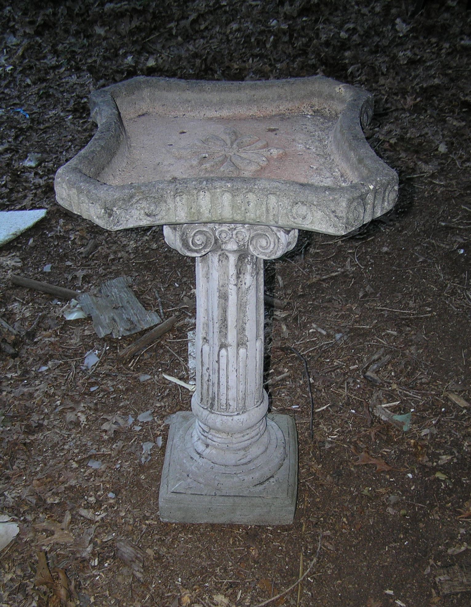 Antique Grecian style cement bird bath circa 1920s: Antique Grecian style cement bird bath circa 1920s, customer to arrange pick up or delivery of this item est. value $400.00-$500.00