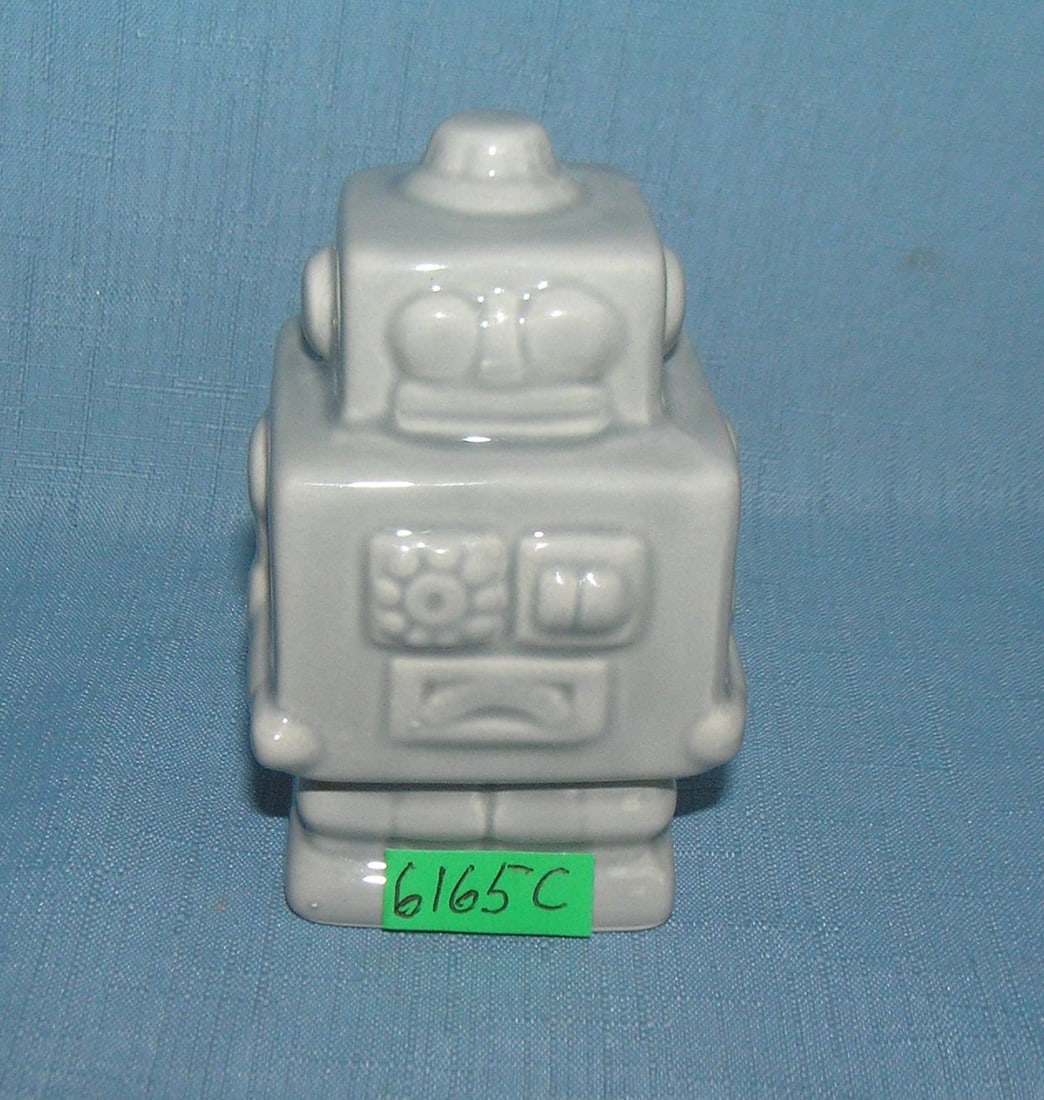 Classic Porcelain Robot gray glaze: Classic Porcelain Robot gray glaze est. value $25.00-$30.00