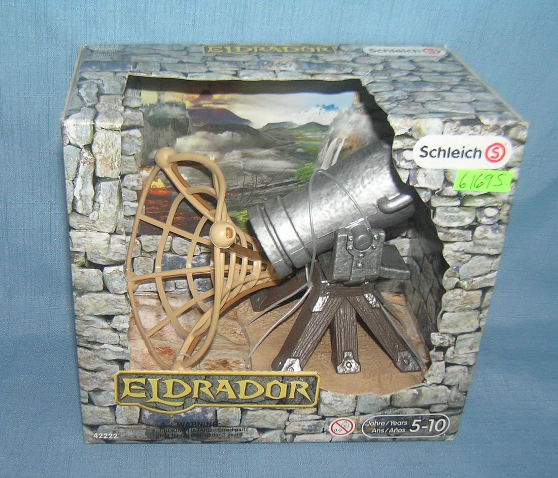 Eldrador Medevil style play set mint in box: Eldrador Medevil style play set mint in box est. value $25.00-$30.00