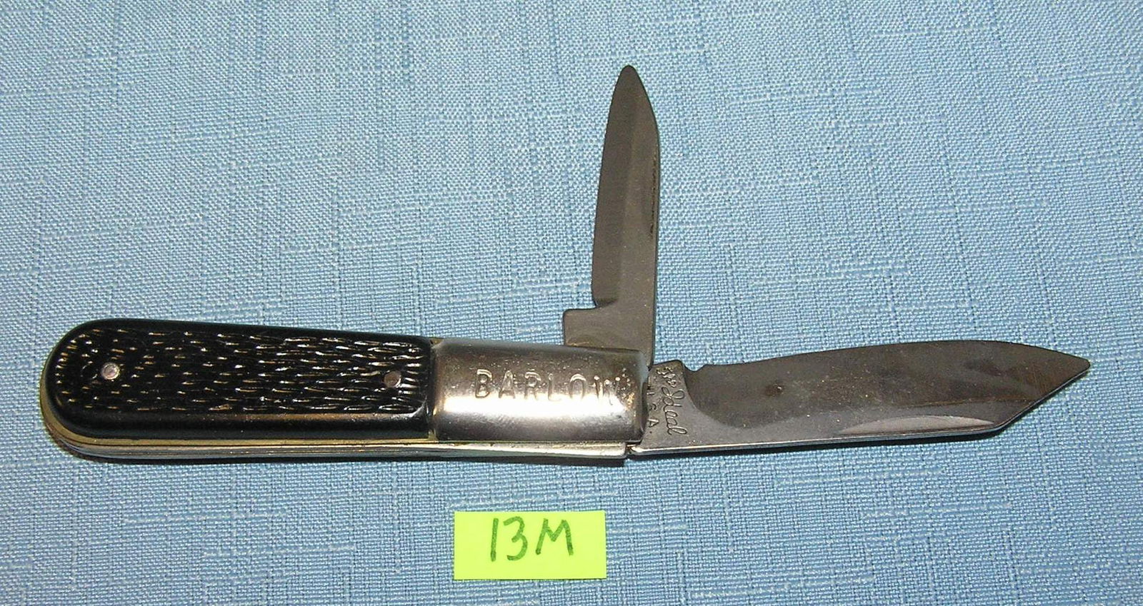 Vintage Barlow 2 bladed pocket knife: Vintage Barlow 2 bladed pocket knife by Ideal USA black handle mint old dealer store stock est. value $40.00-$45.00