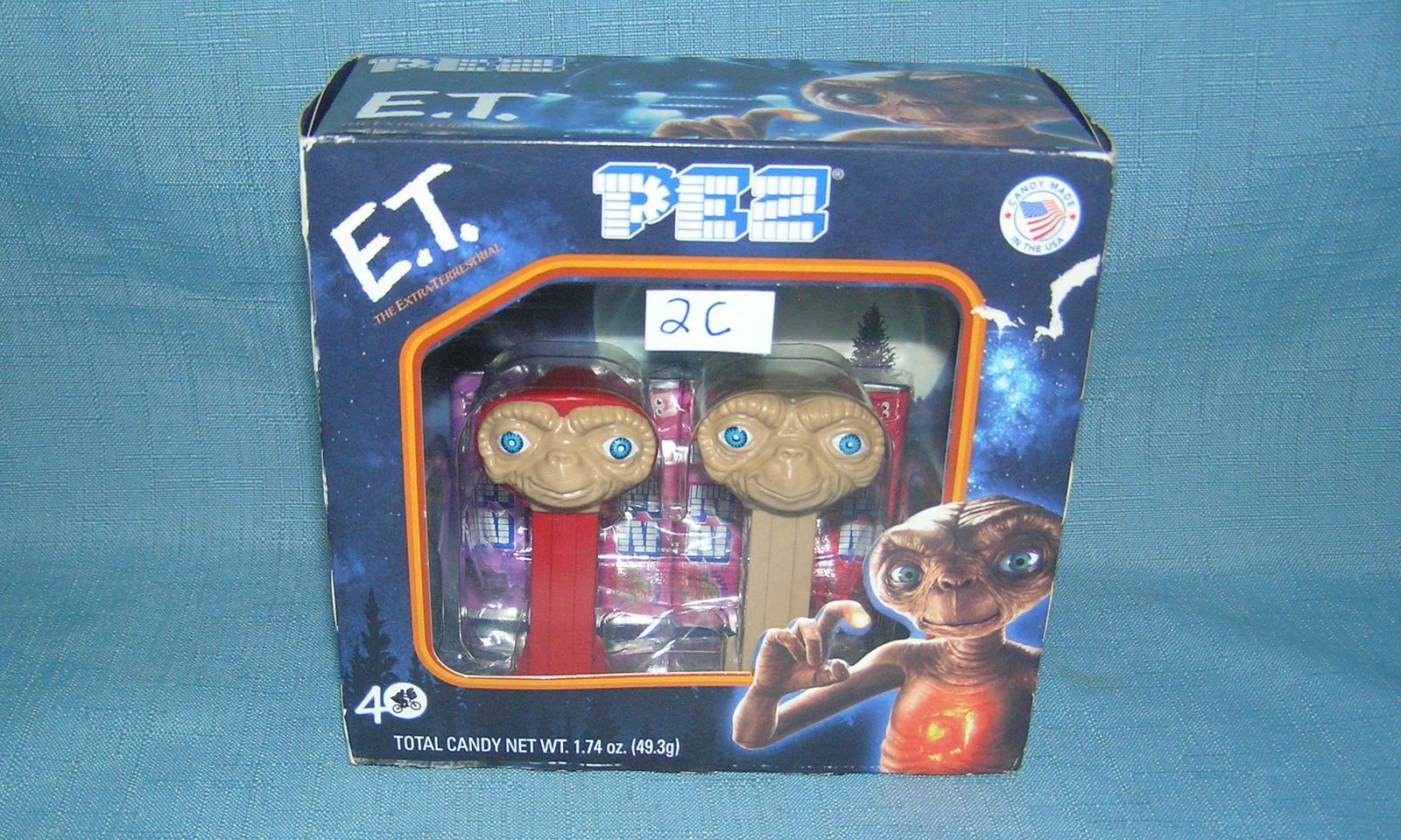 Pair of ET Pez candy containers: Pair of ET Pez candy containers mint in original box est. value $35.00-$40.00