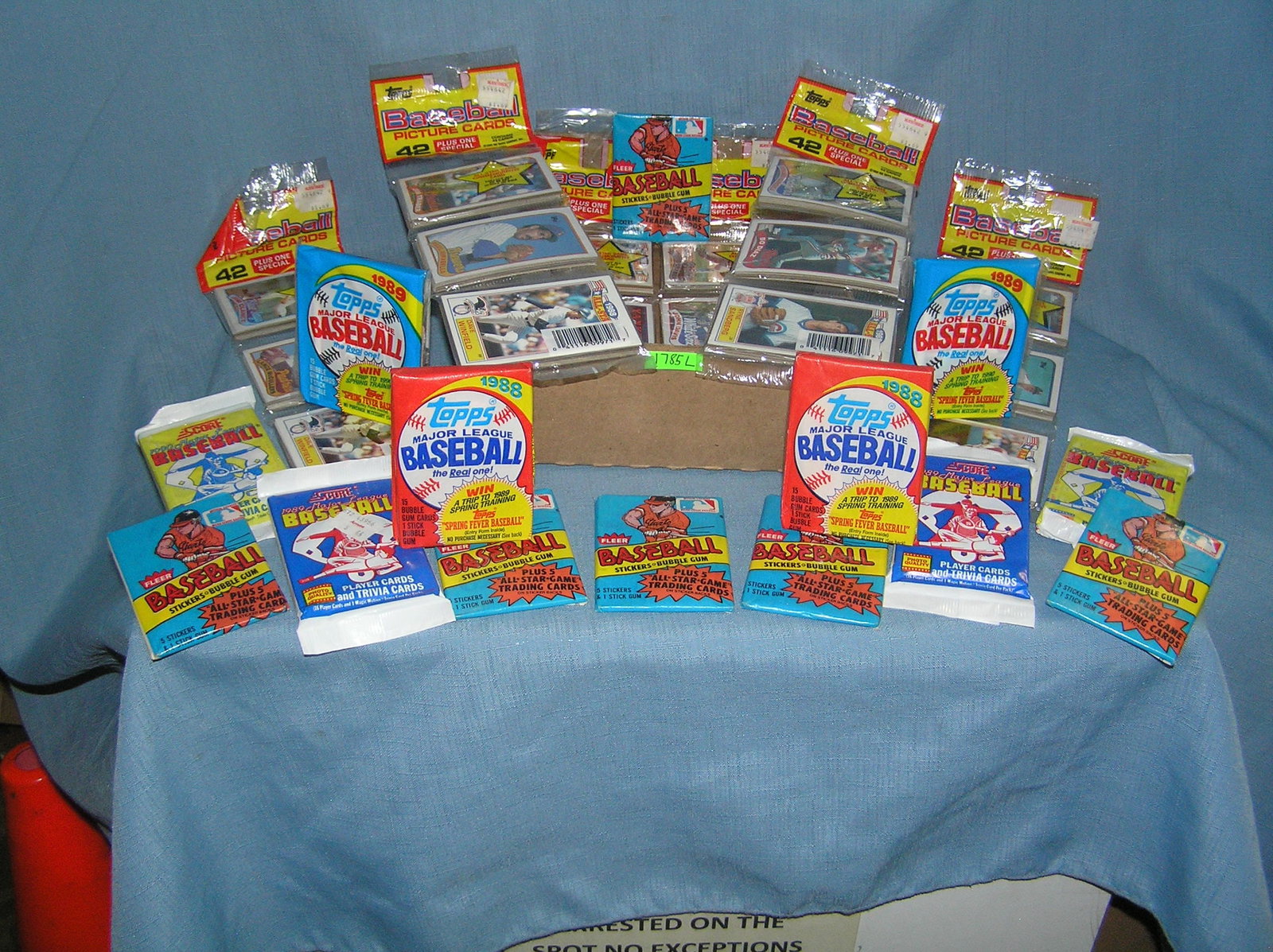 Shoe box full of unopened baseball cards: Shoe box full of unopened baseball cards wax and rack packs est. value $275.00-$300.00