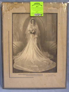 Vintage wedding photo: Litman's studio, NY City: Vintage wedding photo in Litman's studio, NY City, nice photo in glass frame, matting as found est. value $50.00-$75.00