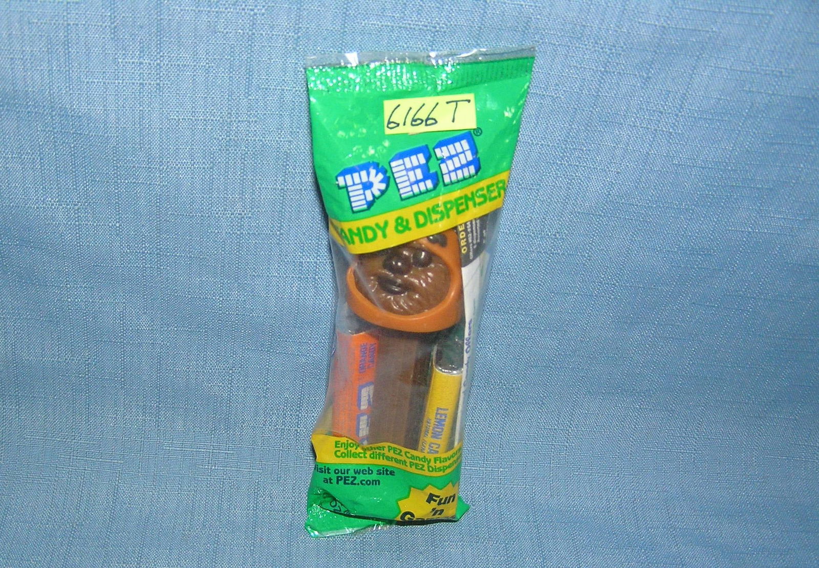 Star Wars PEZ mint in package: Star Wars PEZ mint in package est. value $25.00-$30.00