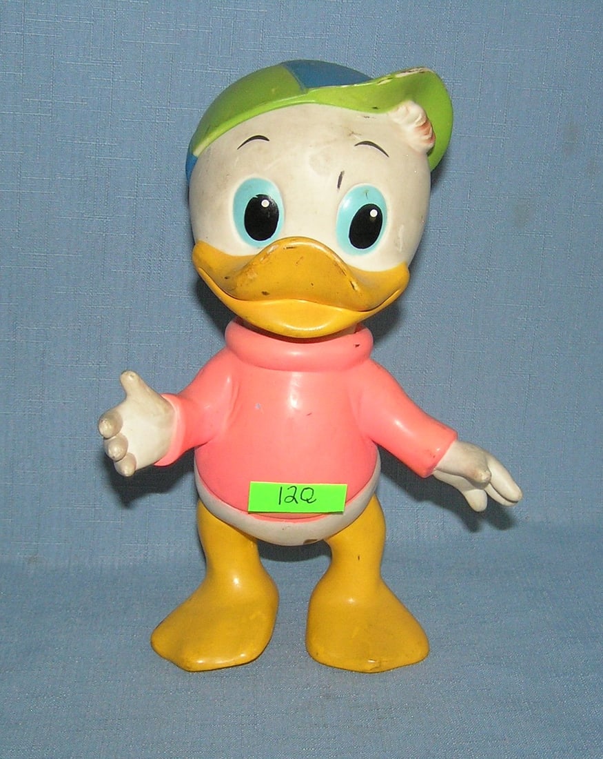 9 inch vintage Huey Duck squeeze toy: 9 inch vintage Huey Duck squeeze toy Walt Disney Productions est. value $65.00-$75.00