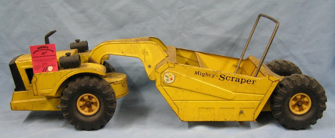 Vintage Tonka road scraper construction truck: Vintage Tonka road scraper construction truck $50.00-$75.00