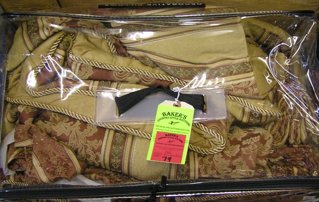 Decorative bed set: Decorative bed set $75.00-$100.00