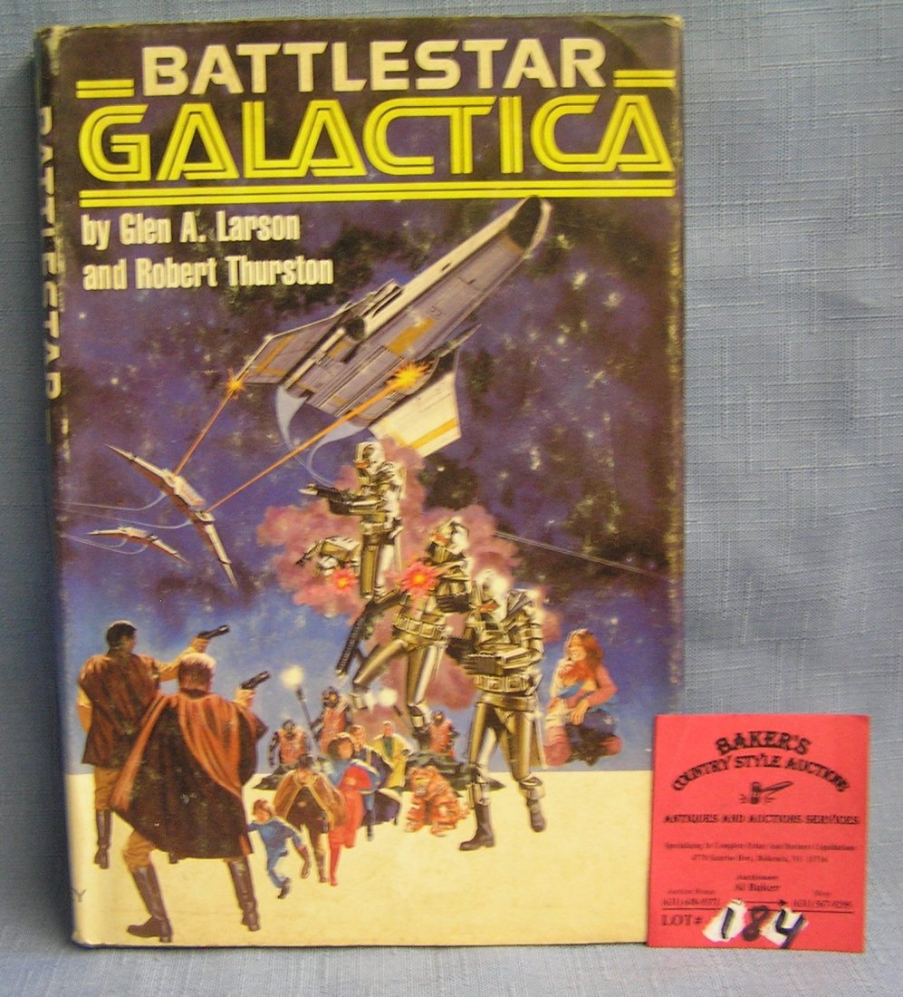 Vintage battle star Galactica book: Vintage battle star Galactica book est. value $25.00-$30.00