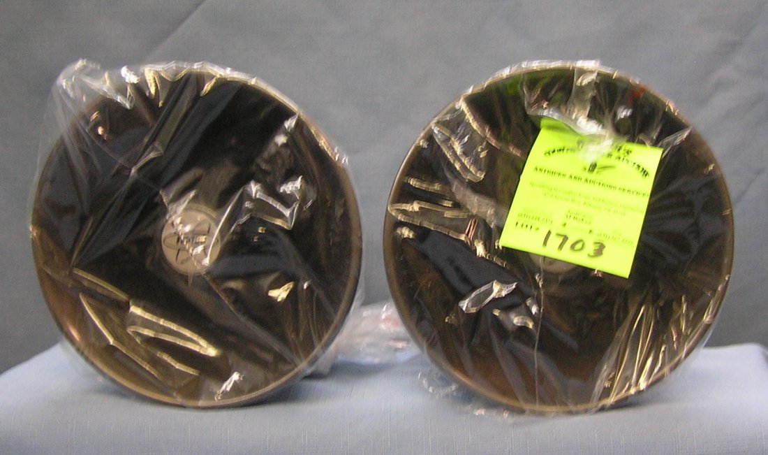 Pair of vintage speakers mint never used: Pair of vintage speakers mint never used est. value $50.00-$60.00