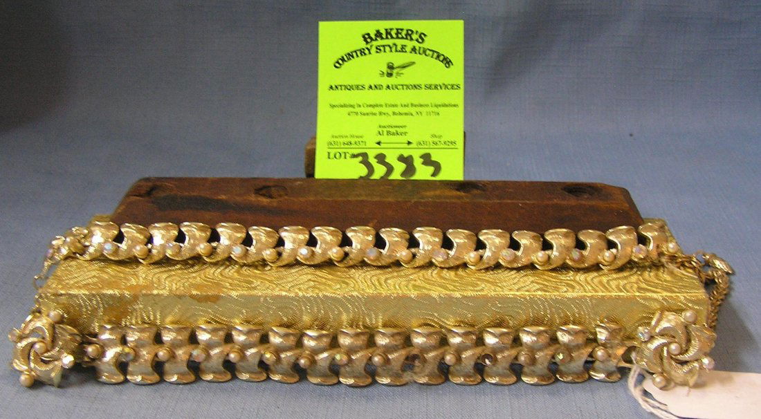 Necklace, bracelet and earring set: Vintage 1950’s necklace, bracelet and earring set est. value $35.00-$40.00