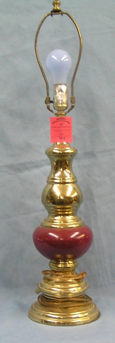 Vintage brass table lamp: Vintage brass table lamp est. value $50.00-$75.00