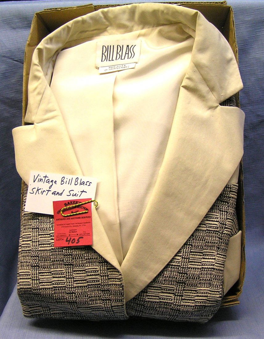 Vintage Bill Blass skirt and suit jacket: Vintage Bill Blass skirt and suit jacket PLEASE NOTE: All of the vintage clothing in this sale is of really high quality and ranges in sizes from small to medium, for any questions on these lots pleas