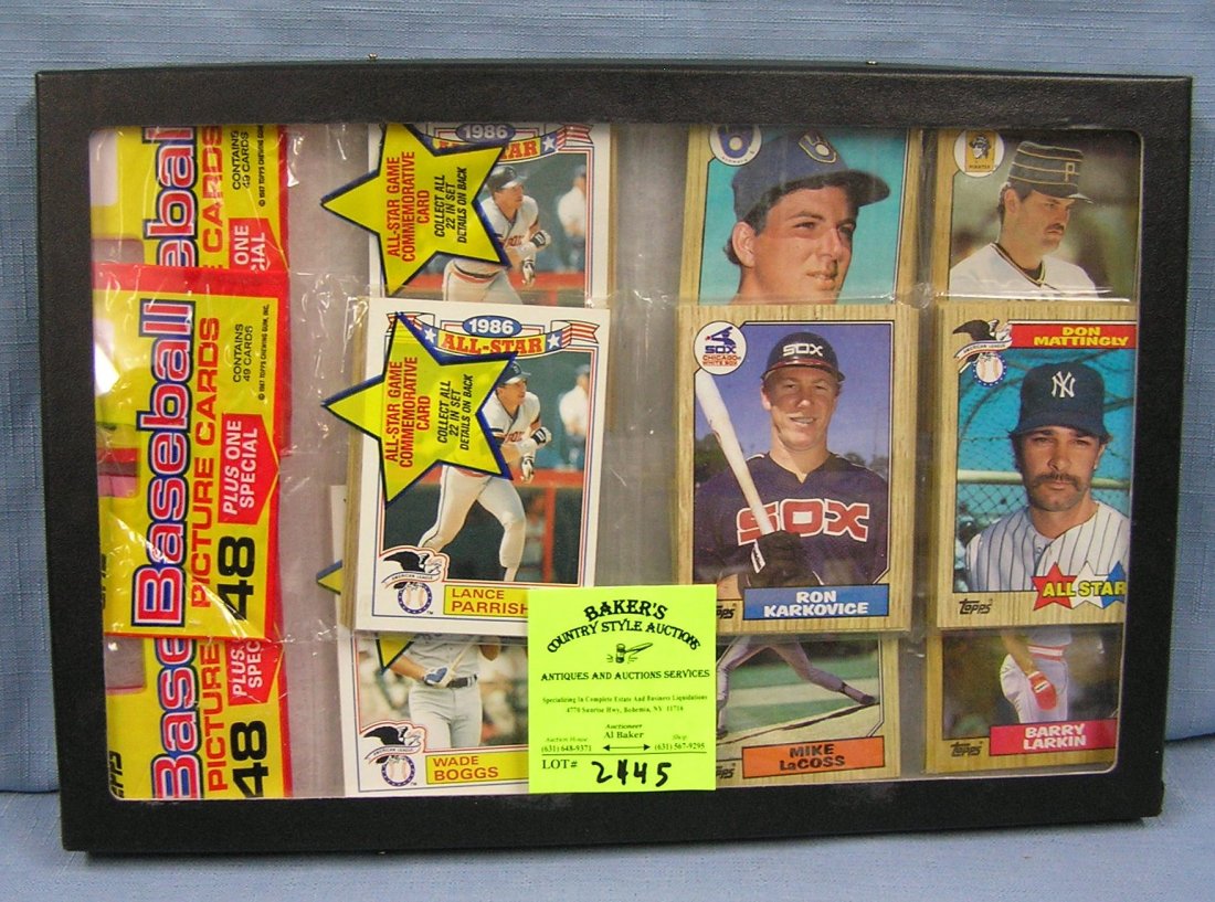 Group of unopened baseball card packs including rookie: Group of unopened baseball card packs including rookie cards like Barry Larkin est. value $25.00-$30.00