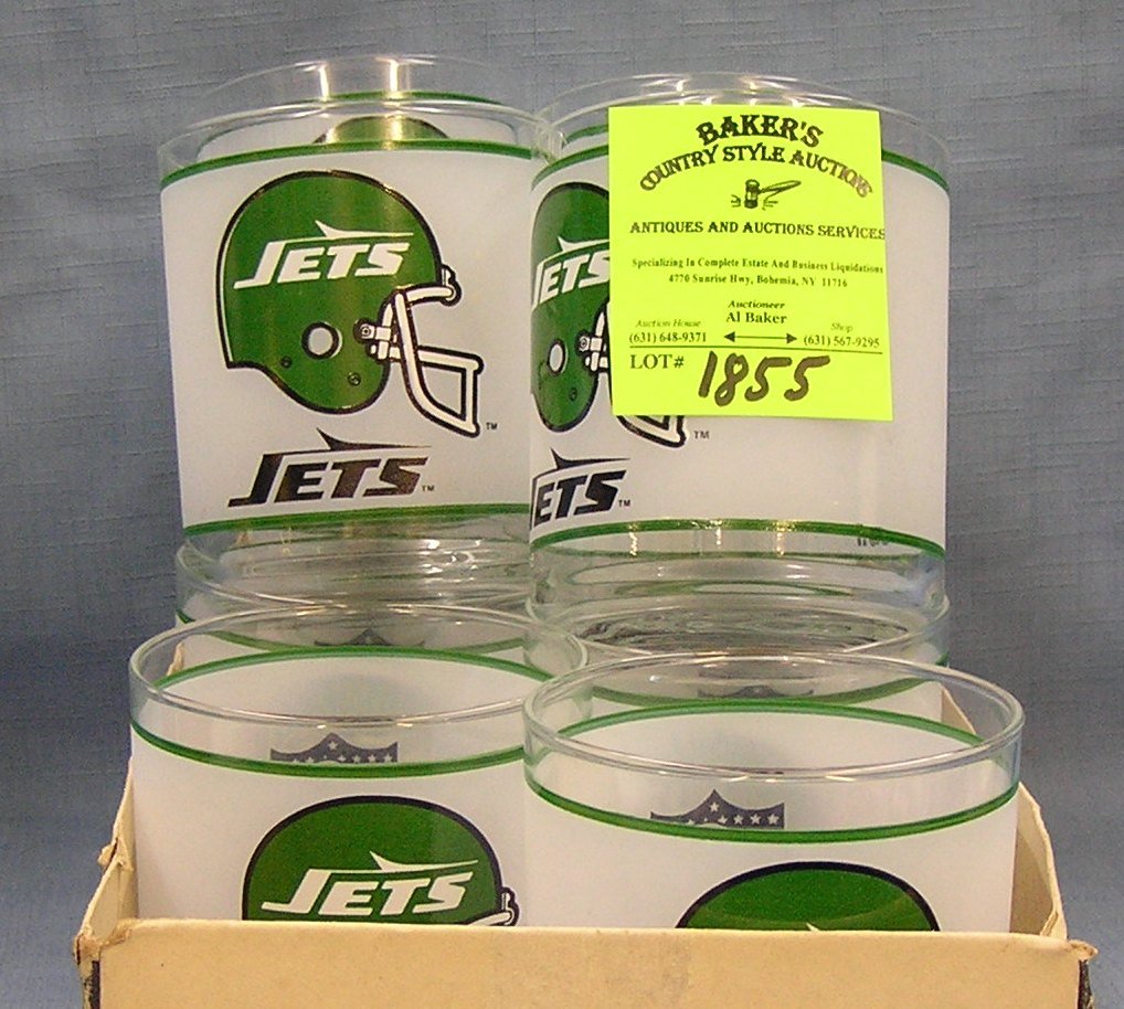 Large group of vintage New York jets drinking glasses: Large group of vintage New York jets drinking glasses est. value $65.00-$75.00