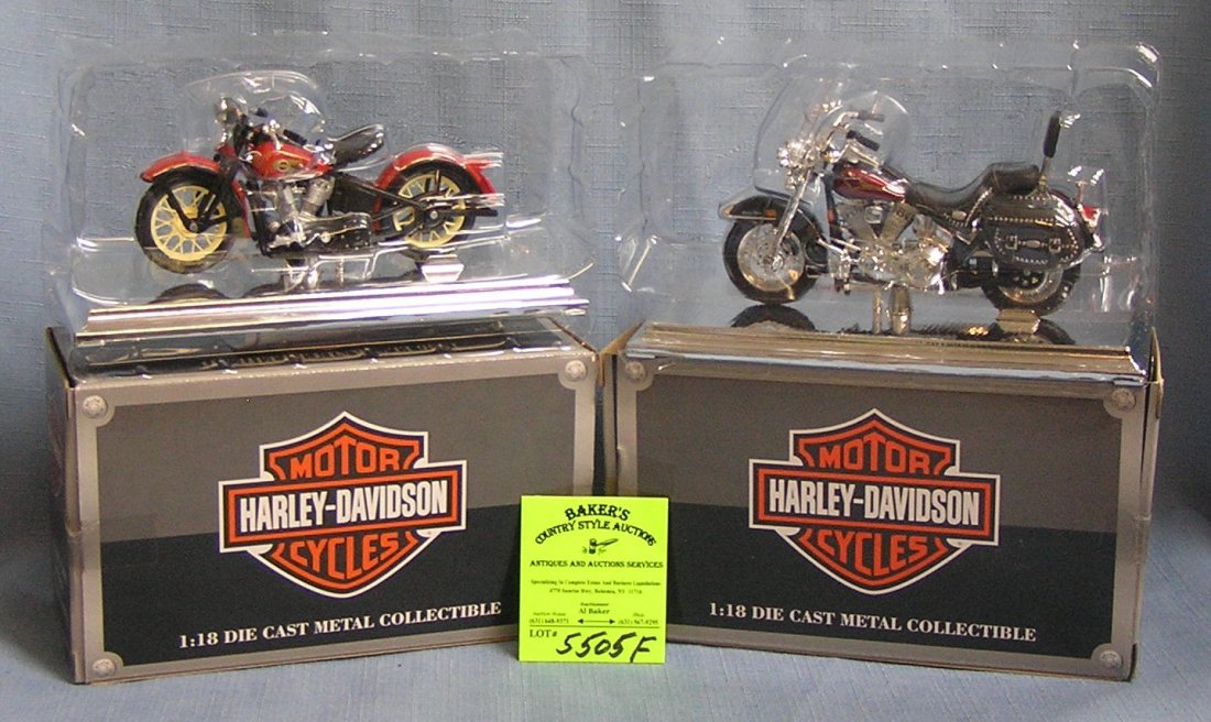 Pair of die cast metal Harley Davidson motorcycles: Pair of die cast metal Harley Davidson motorcycles both mint with original boxes est. value $50.00-$60.00