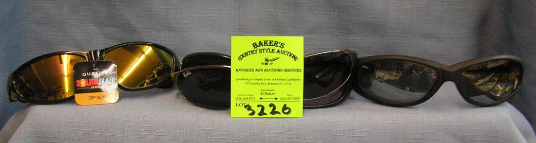 Group of vintage eye ware: Group of vintage eye ware est. value $25.00-$30.00