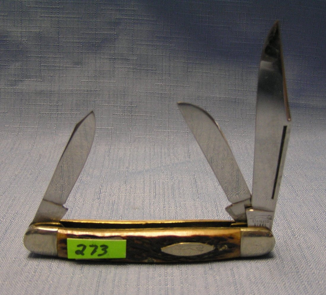 Vintage bone style three bladed pocket knife: Vintage bone style three bladed pocket knife by Regent circa 1950’s mint dealer store stock est. value $50.00-$65.00